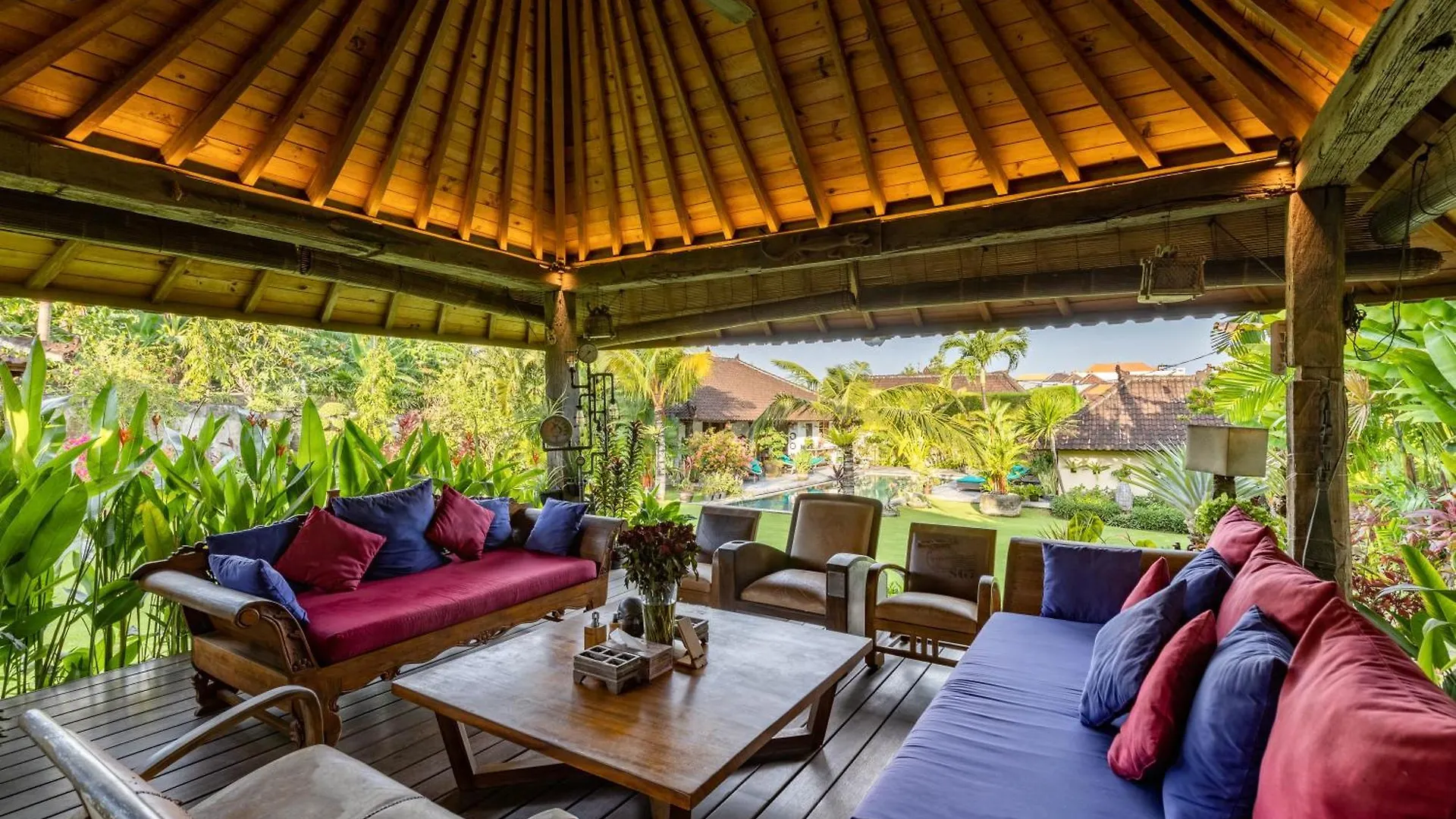 Villa Tago - 5 Bedroom Villa In Umalas Kerobokan  Kerobokan (Bali)